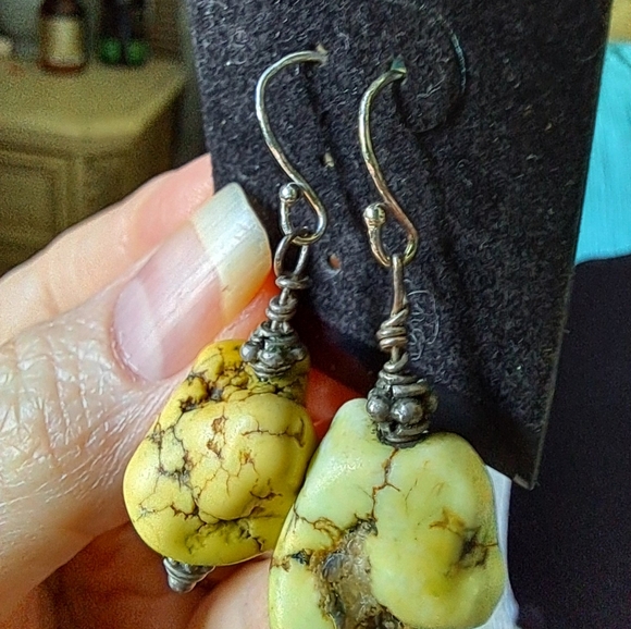 Rare Lime Green Chunky Spiderweb Turquoise Native American Navajo Silver Earring - Picture 7 of 10